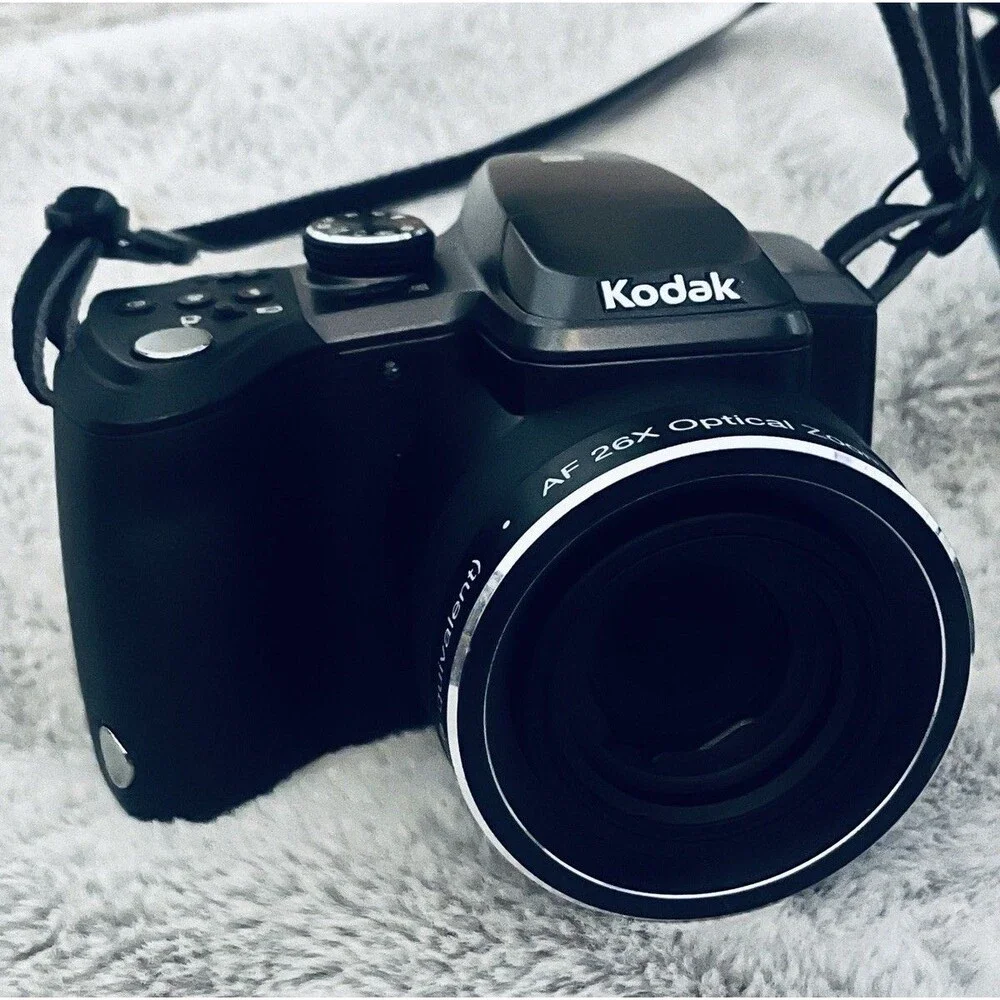 Kodak EasyShare Digital Camera Z981 - 14MP 26x Optical Zoom Black